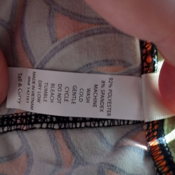 TC NWOT Ultra Soft Lularoe Leggings Never worn. - Picture 2 of 4